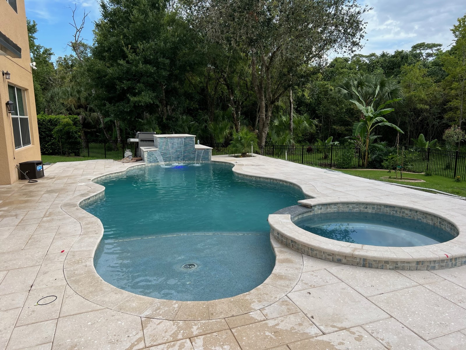 Hallmark Pool & Spa World / Pool Builder Orlando pool construction site photo