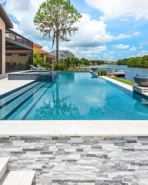 Larsen's Pool & Spa, LLC swimming pool installation