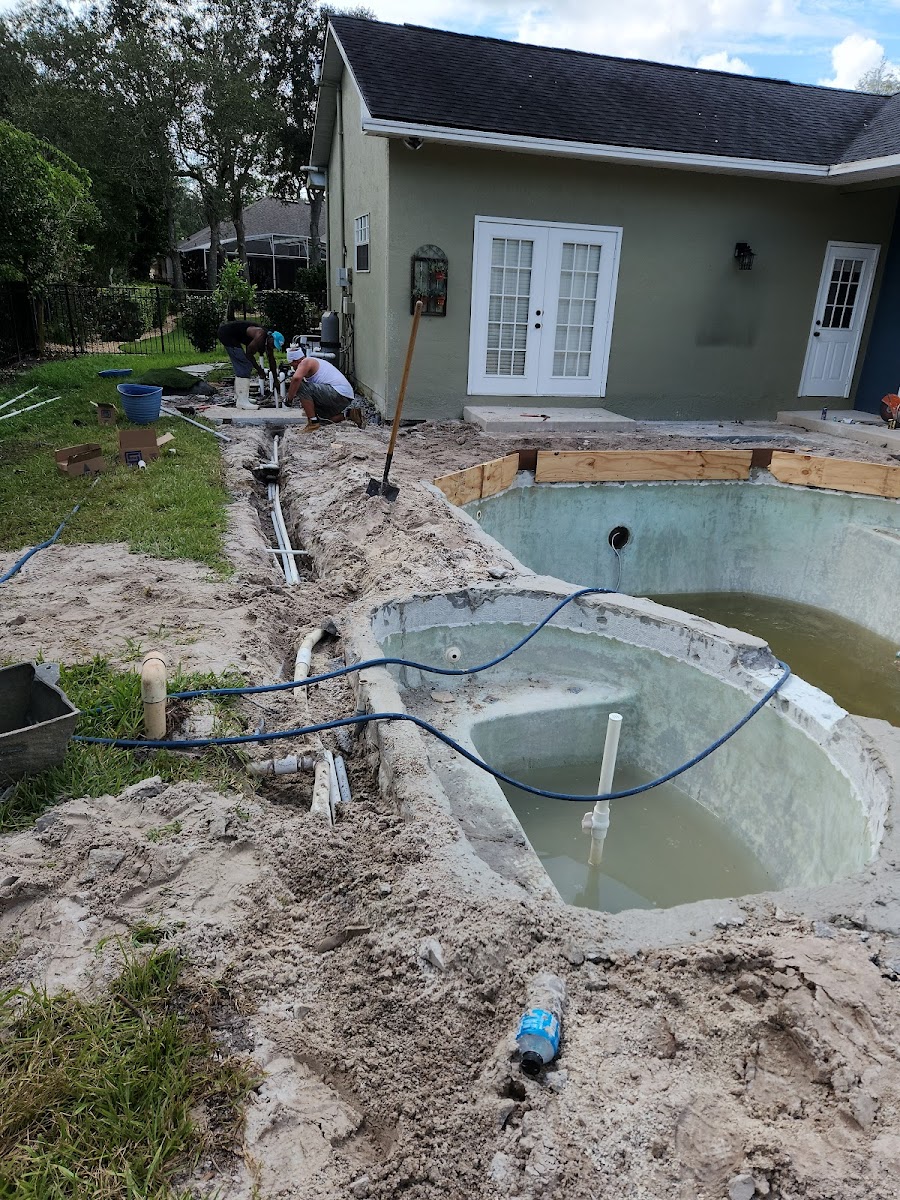 Waters Edge Pools custom pool project in Florida